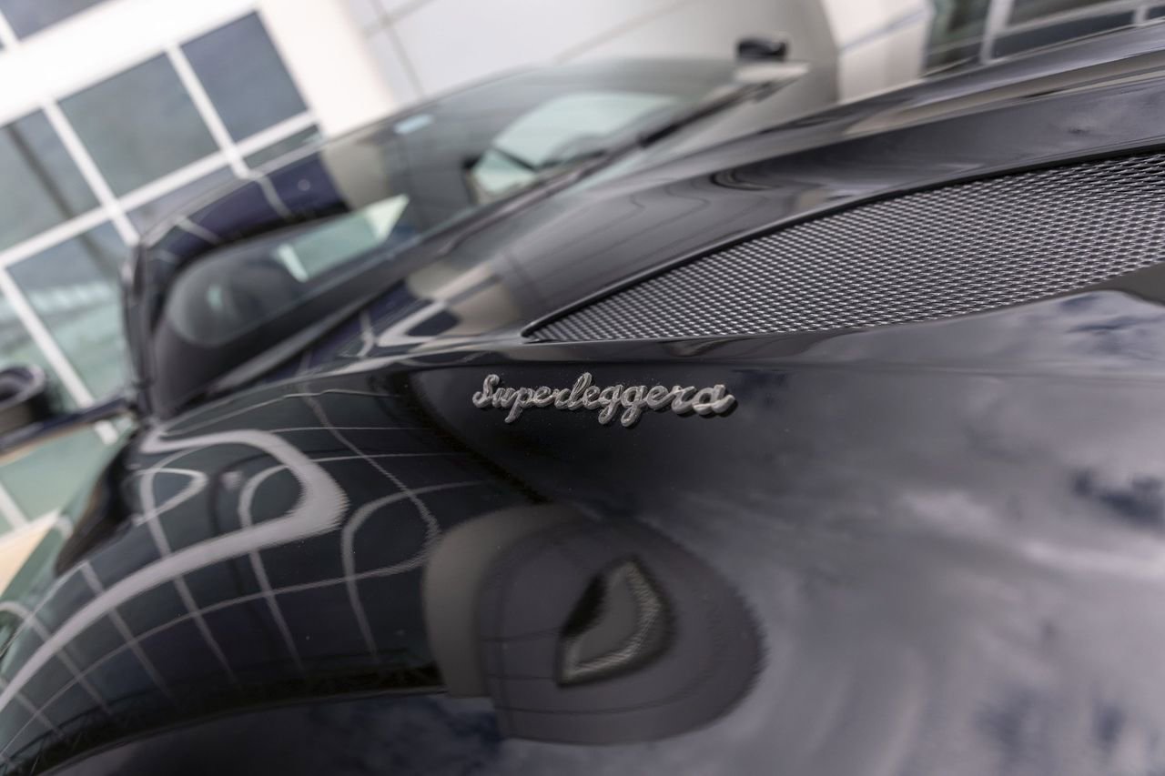 Used 2019 Aston Martin DBS Superleggera image 12