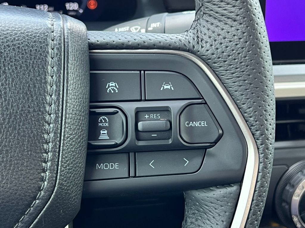 Used 2025 Toyota Tacoma TRD Off-Road w/ TRD Off Road Premium Package AWD/4WD image 30
