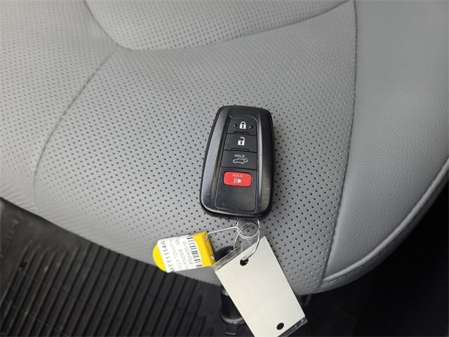 Used 2023 Toyota Highlander L image 39