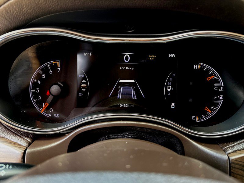 Used 2015 Jeep Grand Cherokee Overland w/ Advanced Technology Group image 20