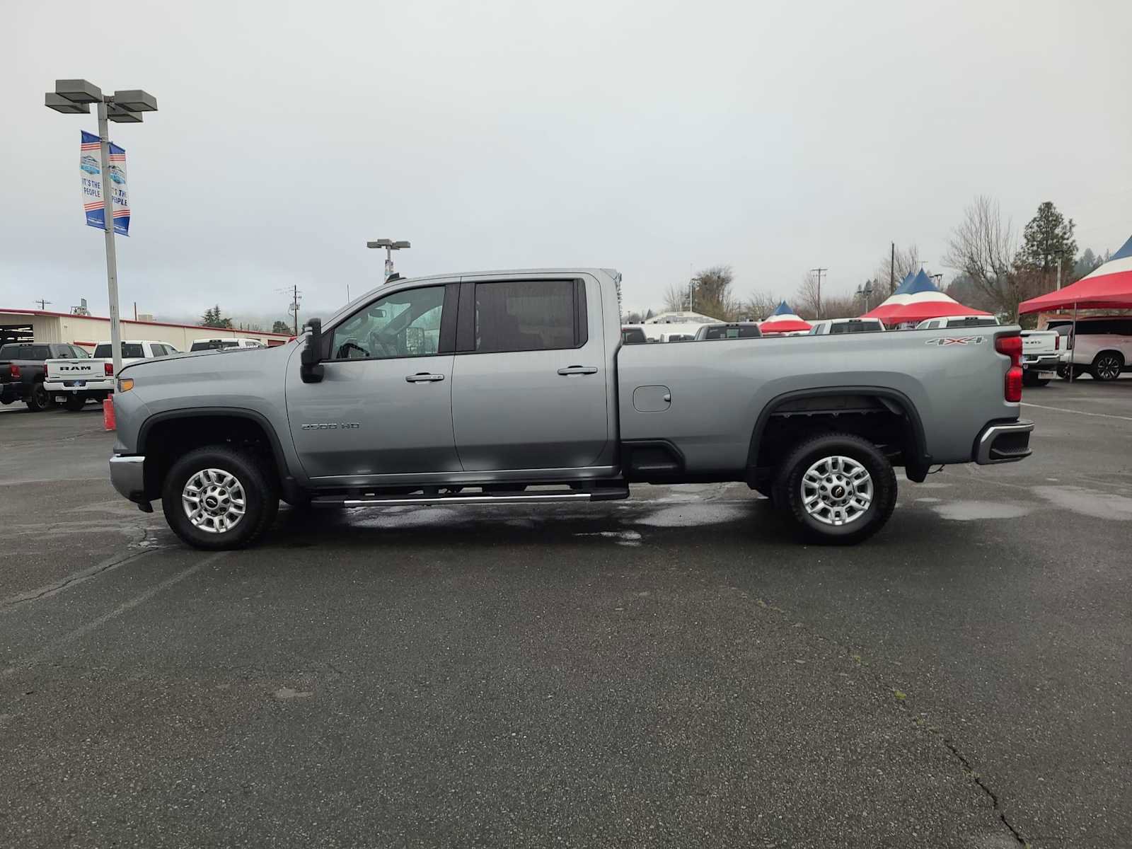 Used 2025 Chevrolet Silverado 2500 LT w/ Convenience Package image 11