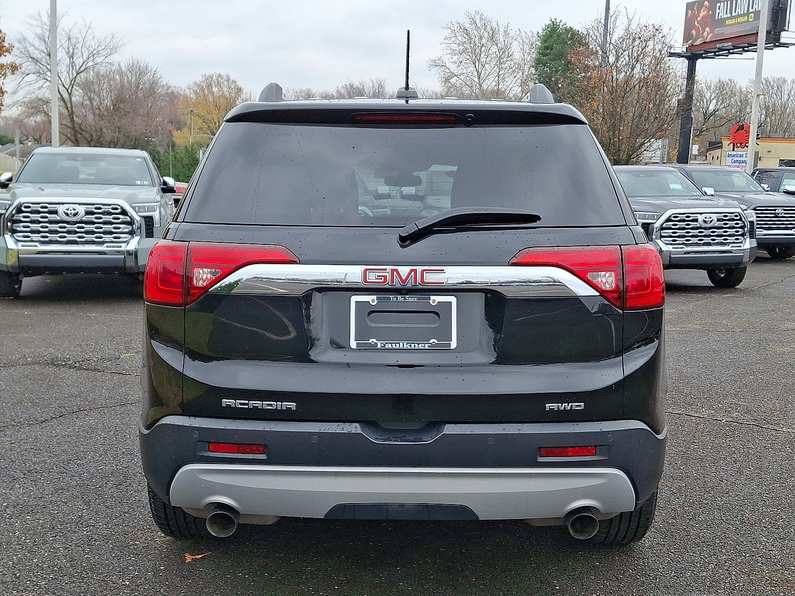 Used 2019 GMC Acadia SLT w/ LPO, Floor Liner Package image 5