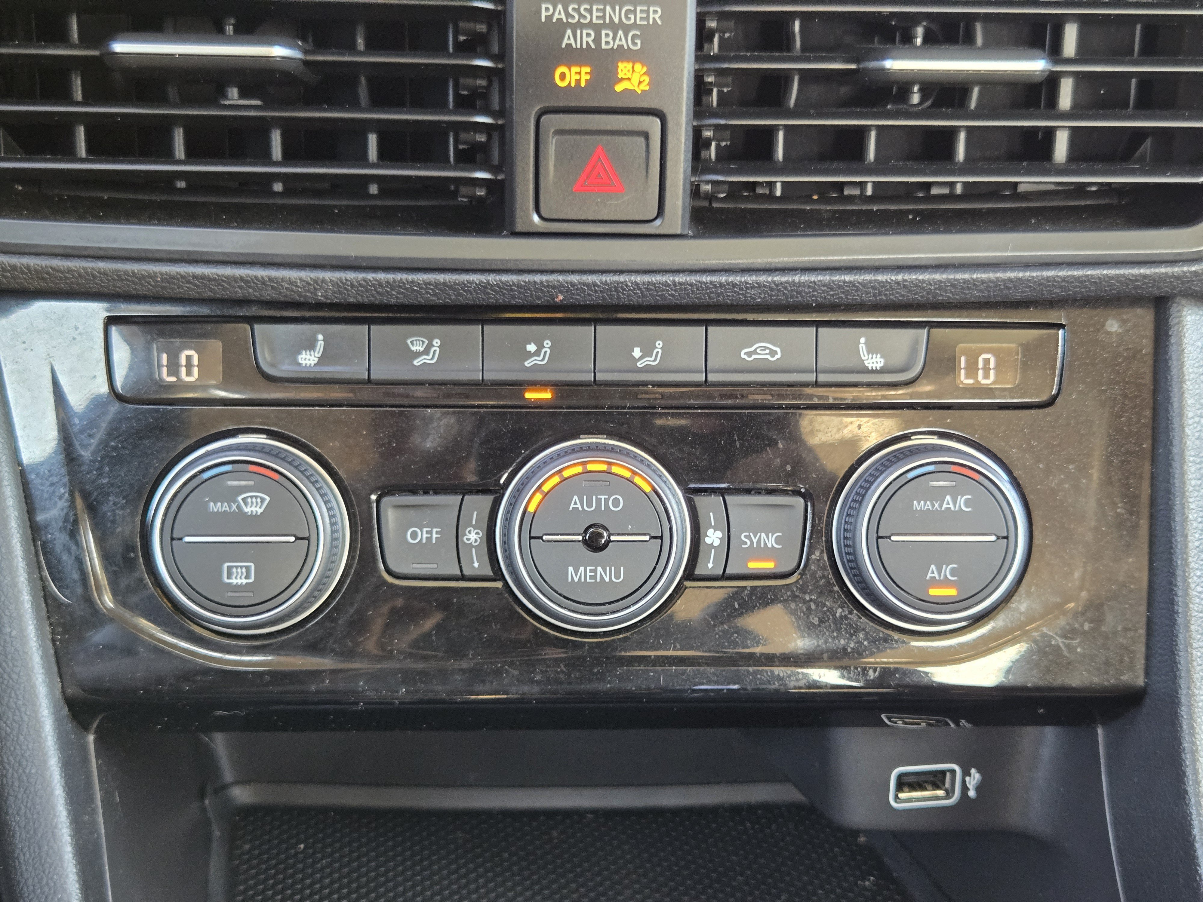 Used 2019 Volkswagen Jetta SEL FWD image 15