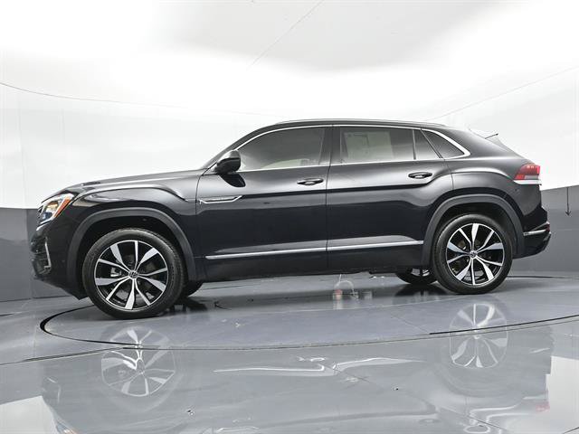 Used 2025 Volkswagen Atlas Cross Sport SEL Premium R-Line AWD/4WD image 36