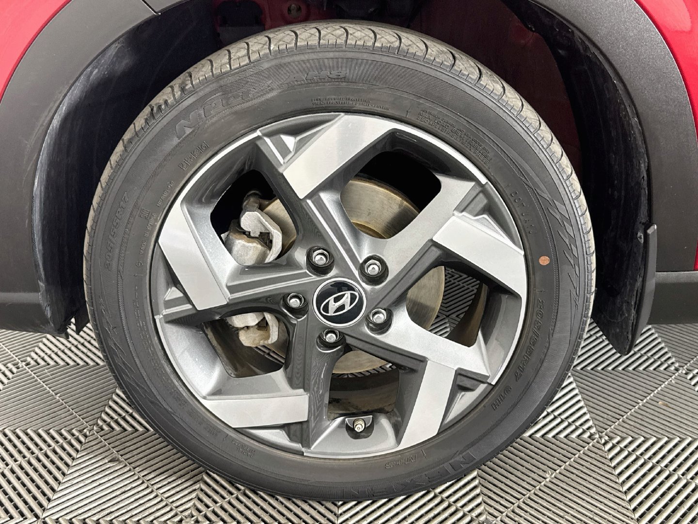 Used 2021 Hyundai Venue SEL FWD image 34