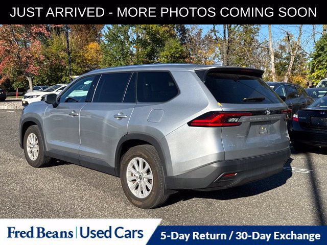 Used 2024 Toyota Grand Highlander AWD image 6