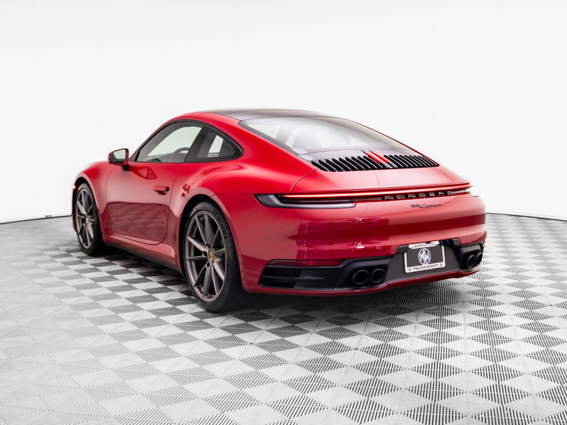 Used 2021 Porsche 911 Carrera RWD image 3