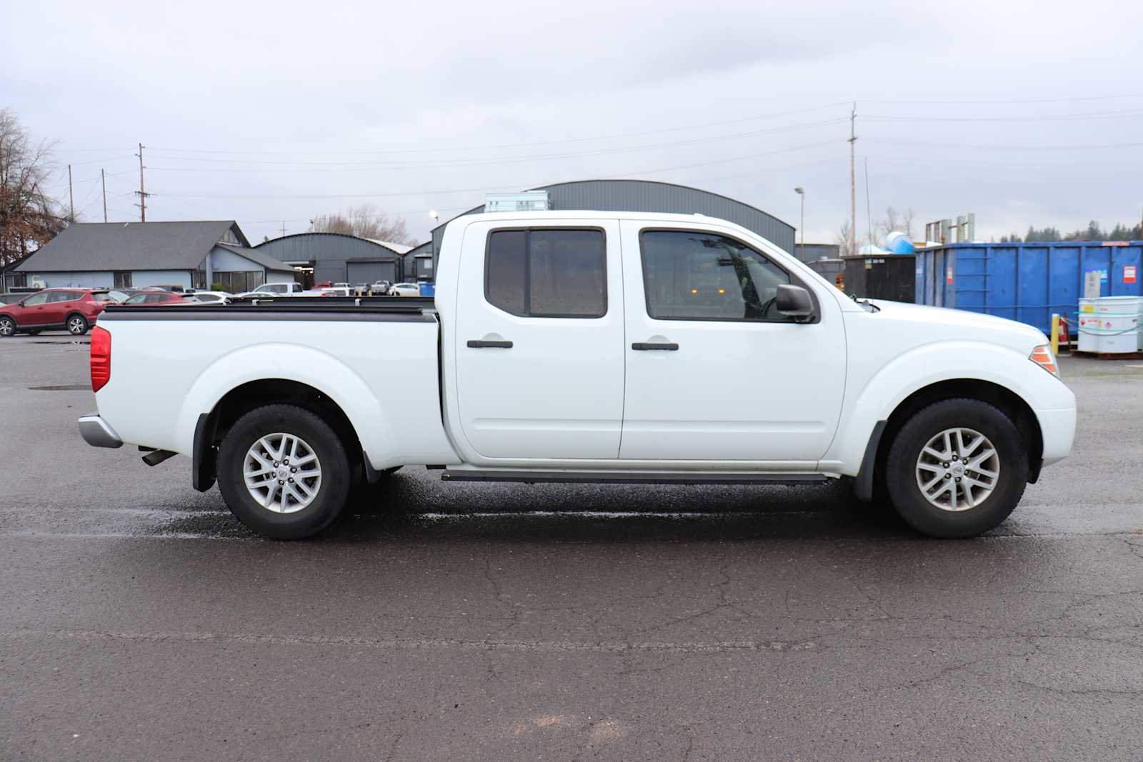 Used 2018 Nissan Frontier SV image 4
