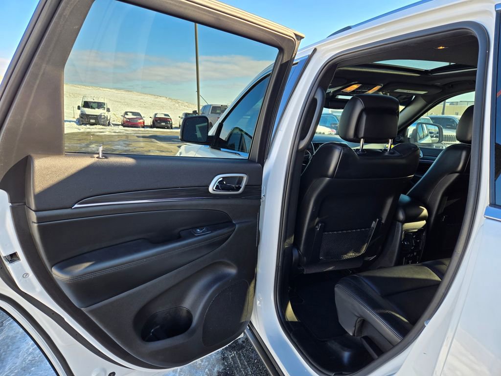 Used 2020 Jeep Grand Cherokee Limited w/ Trailer Tow Group IV image 27