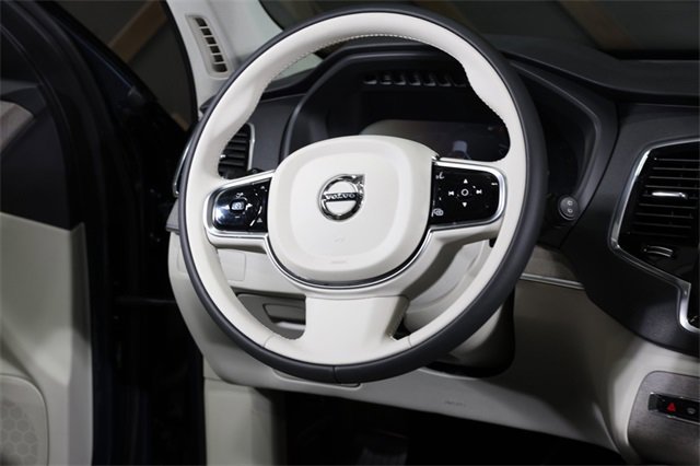 Used 2025 Volvo XC90 B6 Plus w/ Protection Package Premier image 34