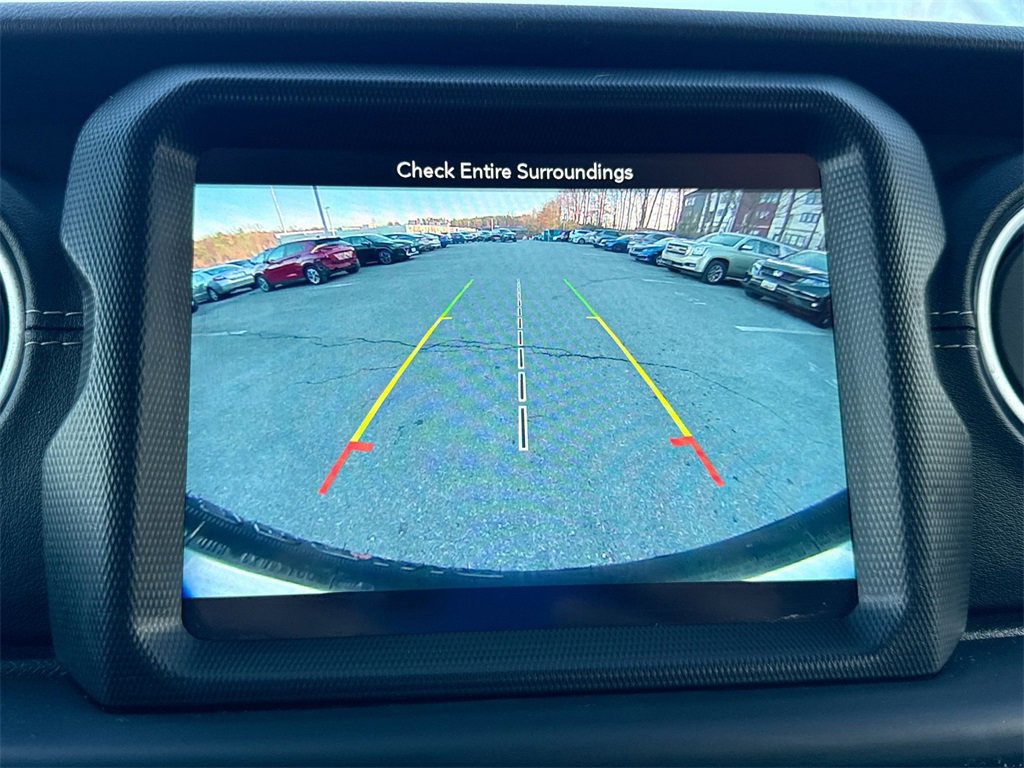 Used 2019 Jeep Wrangler Unlimited Sahara w/ Uconnect 4C Nav & Sound Group image 23