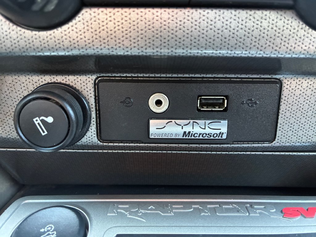 Used 2010 Ford F150 Raptor AWD/4WD image 26
