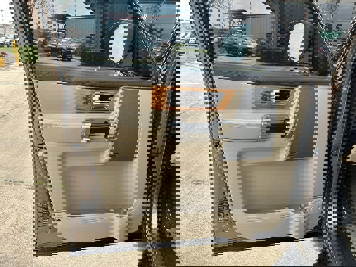 Used 2015 Land Rover LR4 HSE LUX image 27