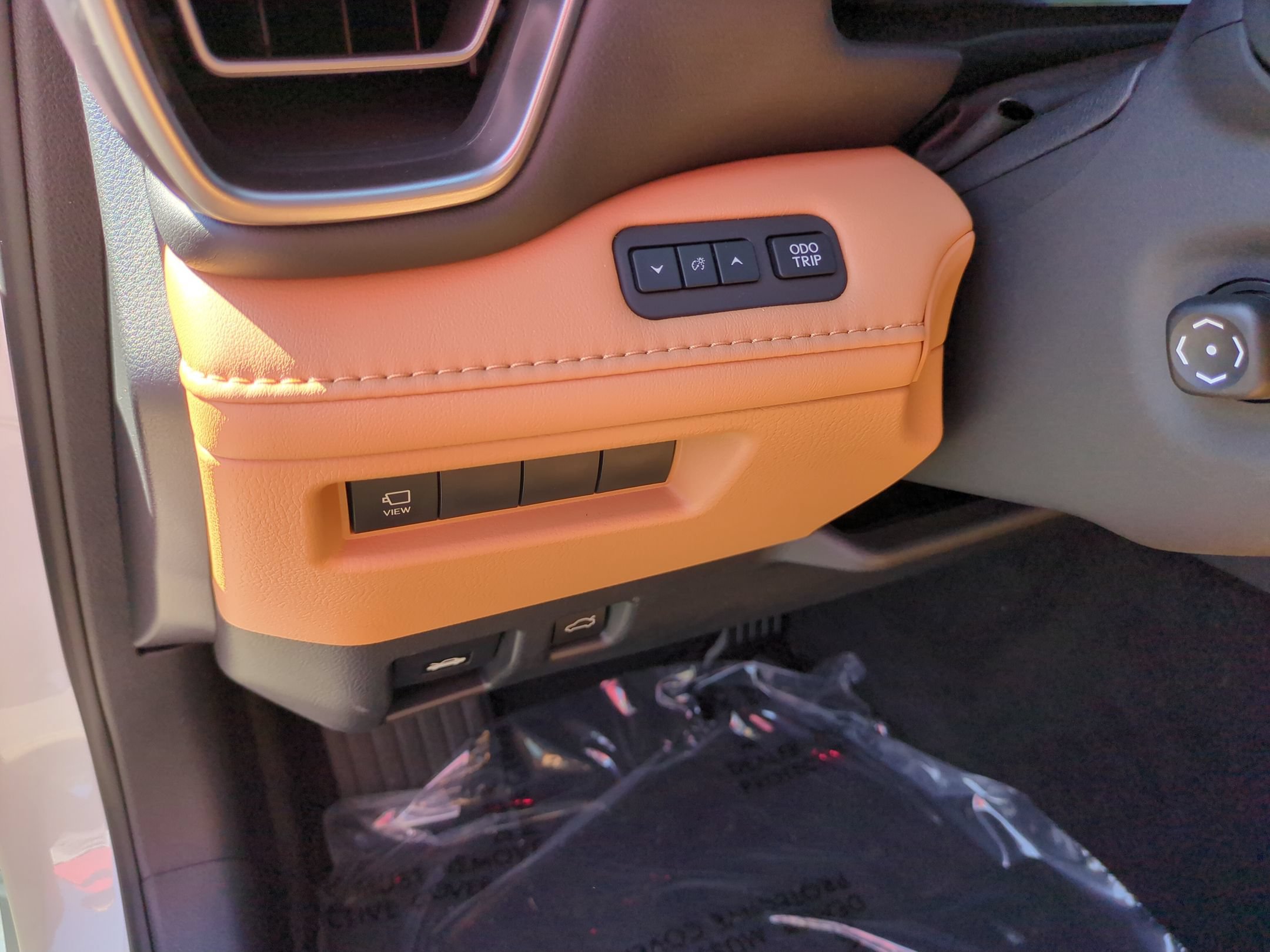 Used 2026 Lexus IS 350 F Sport w/ Accessory Package Z1 RWD image 18