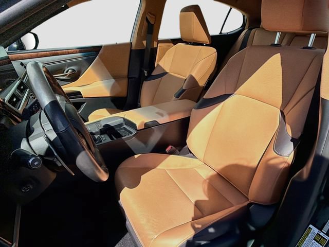 Used 2022 Lexus ES 300h w/ Premium Package FWD image 11