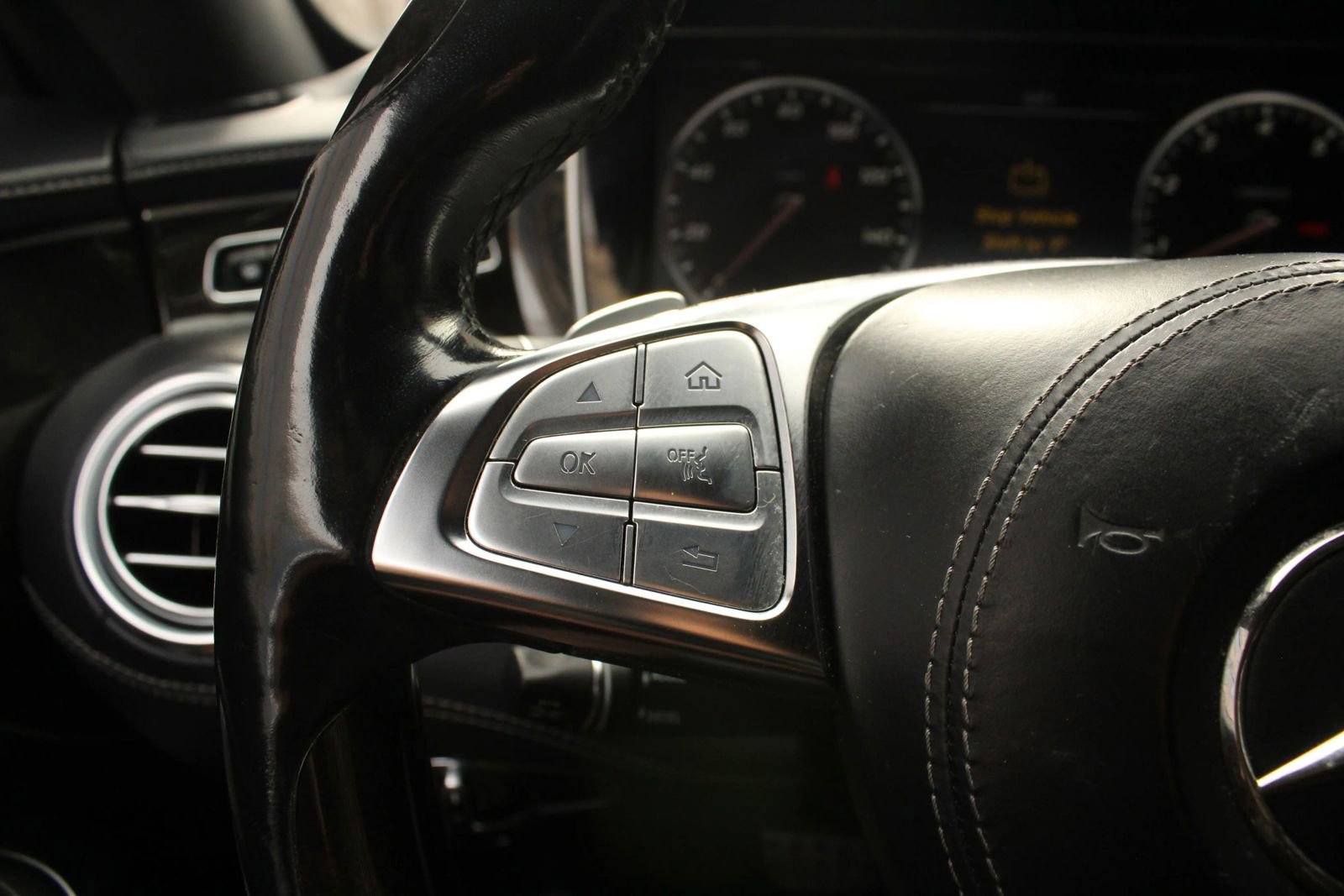Used 2015 Mercedes-Benz S 550 4MATIC Coupe image 23