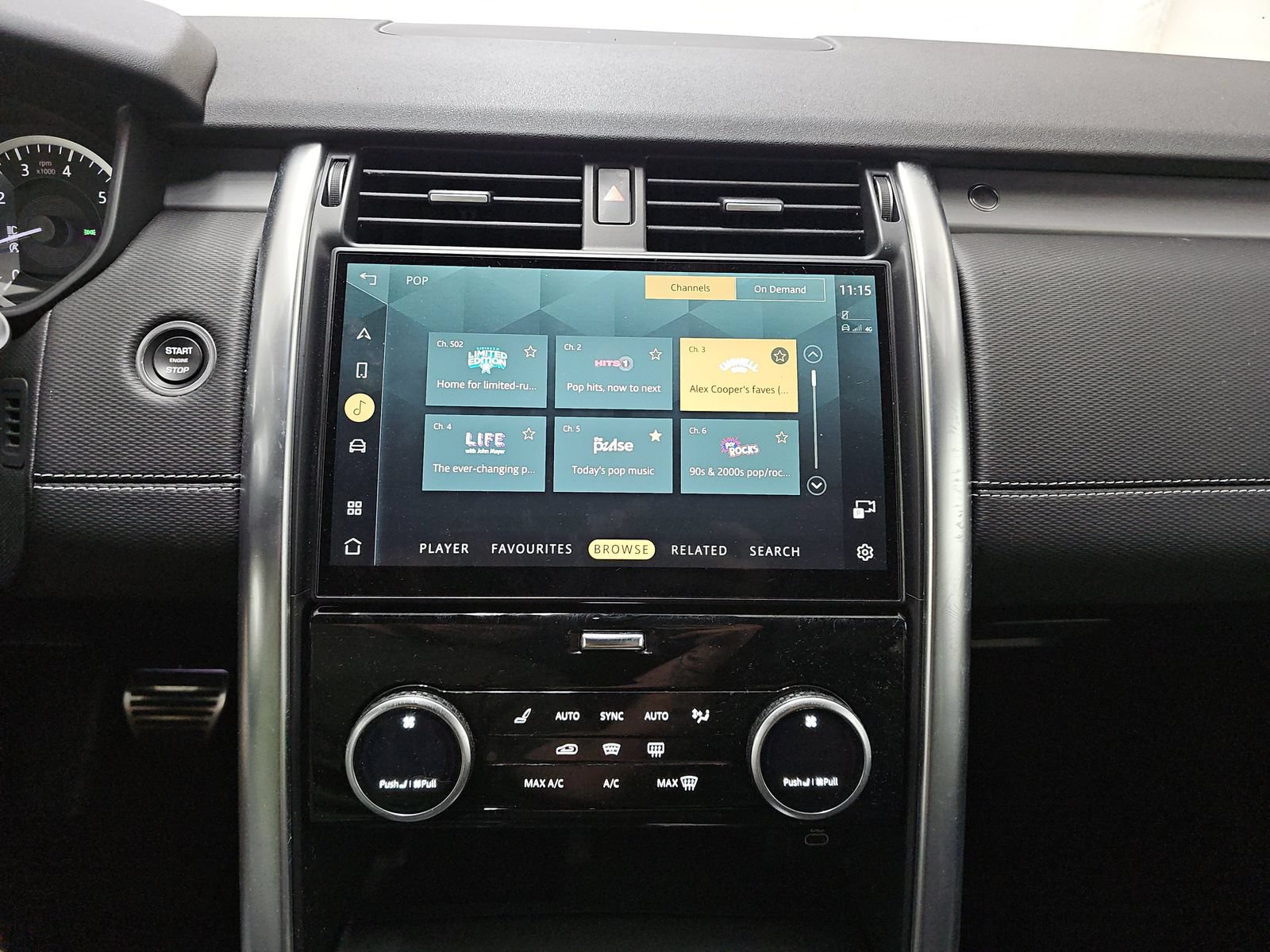 Used 2023 Land Rover Discovery S R-Dynamic AWD/4WD image 14