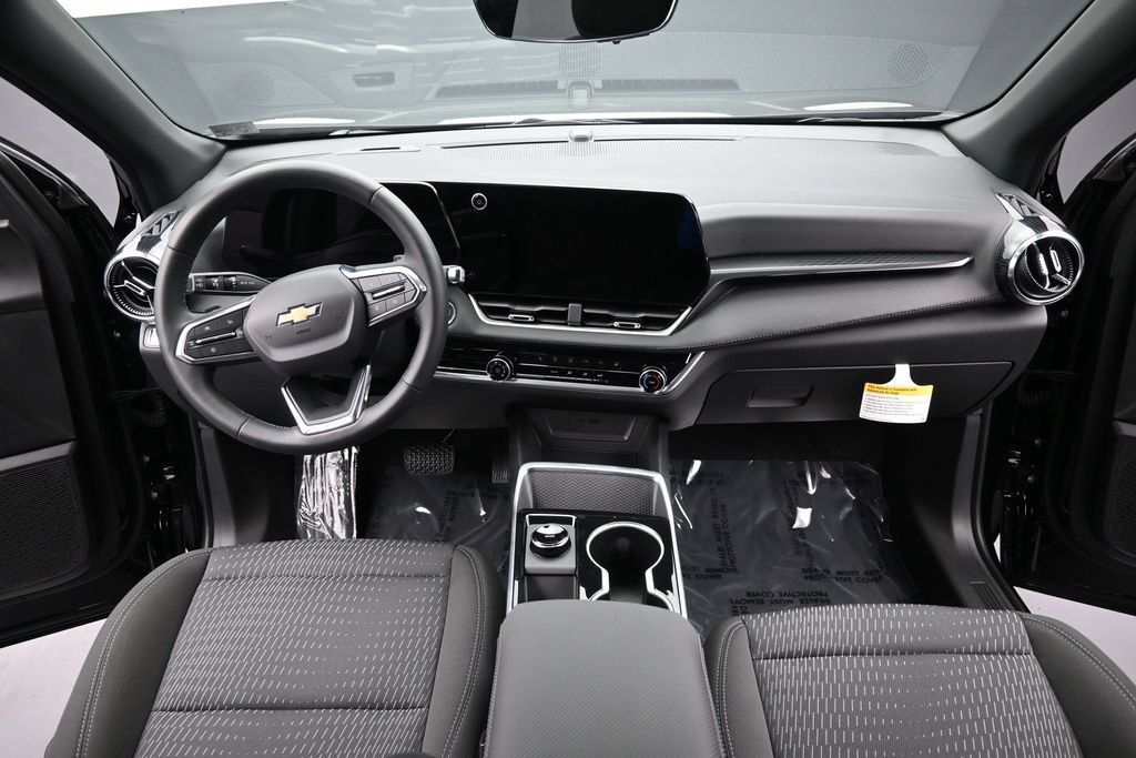Certified 2026 Chevrolet Equinox LT w/ Safety and Technology Package AWD/4WD image 16
