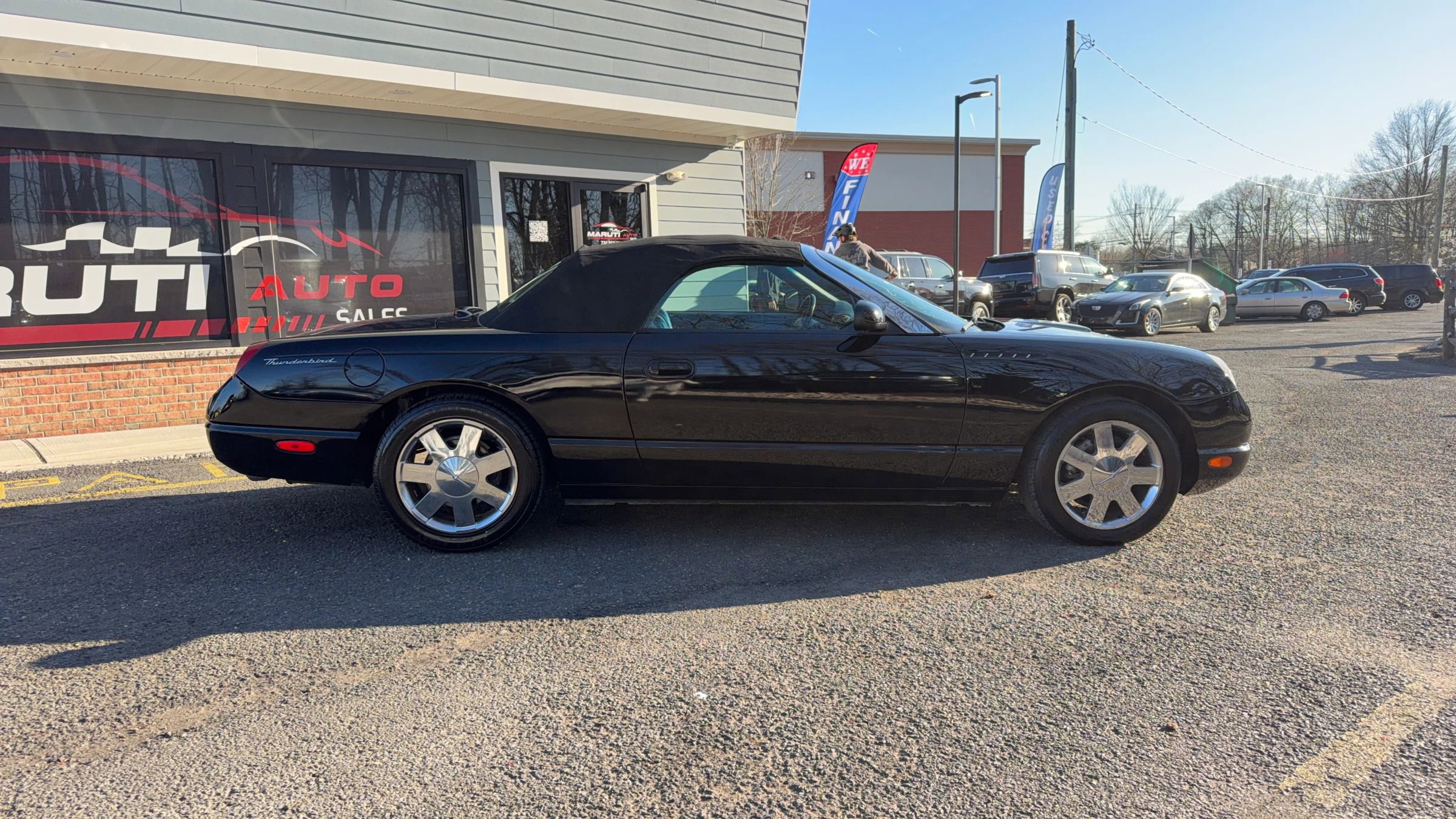 Used 2002 Ford Thunderbird image 33