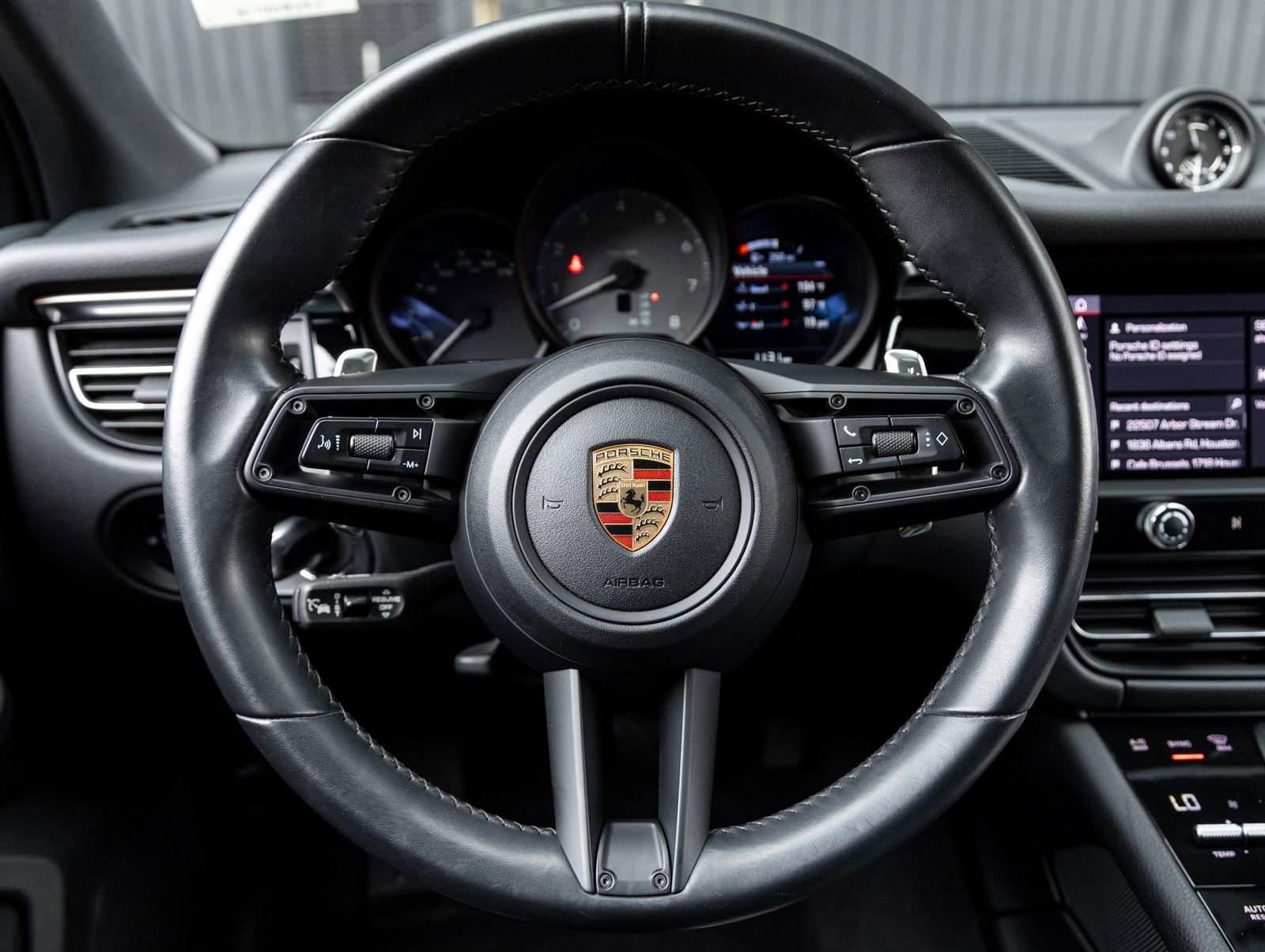 Certified 2023 Porsche Macan S image 13