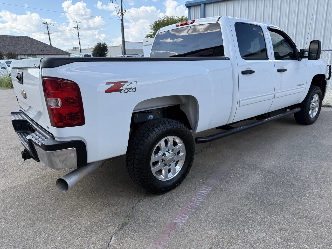 Used 2014 Chevrolet Silverado 2500 LT w/ Interior Plus Package image 30