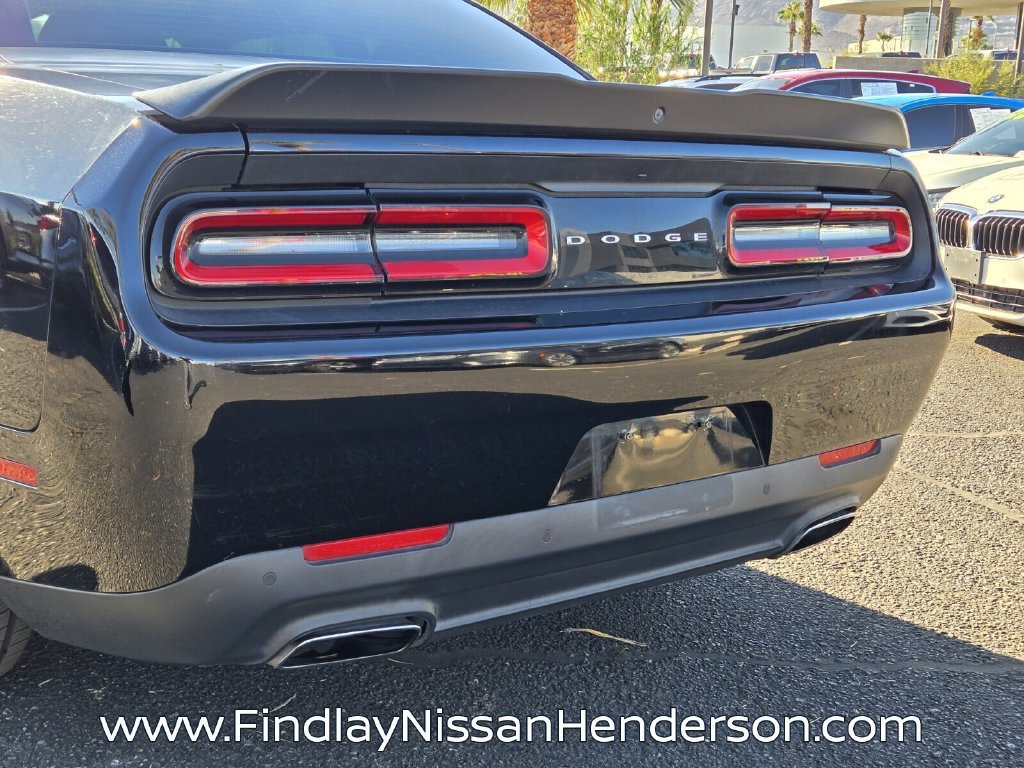 Used 2017 Dodge Challenger SXT w/ Blacktop Package RWD image 5