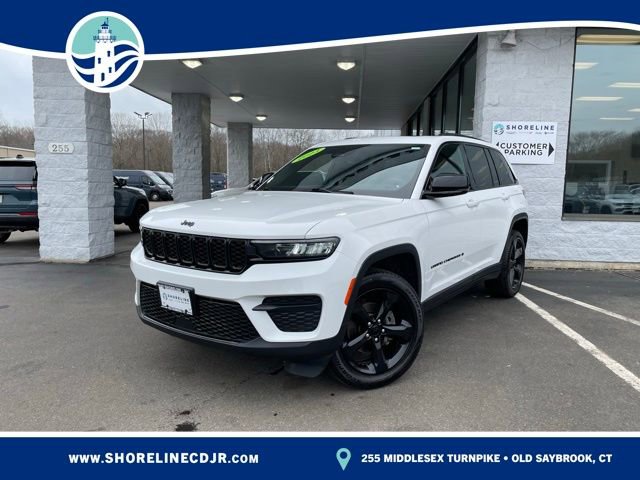 Used 2023 Jeep Grand Cherokee Altitude image 1