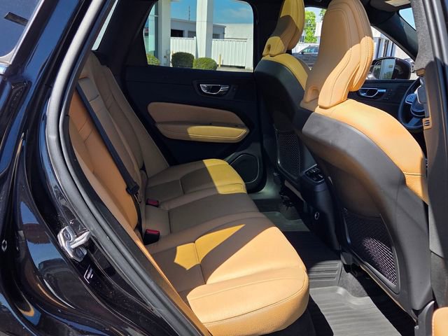 Used 2020 Volvo XC60 T5 Inscription w/ Protection Package Premier FWD image 17