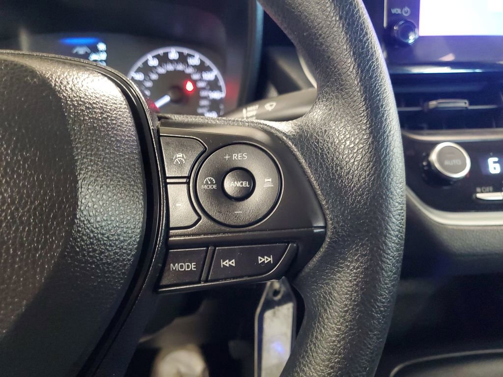Used 2024 Toyota Corolla LE FWD image 21