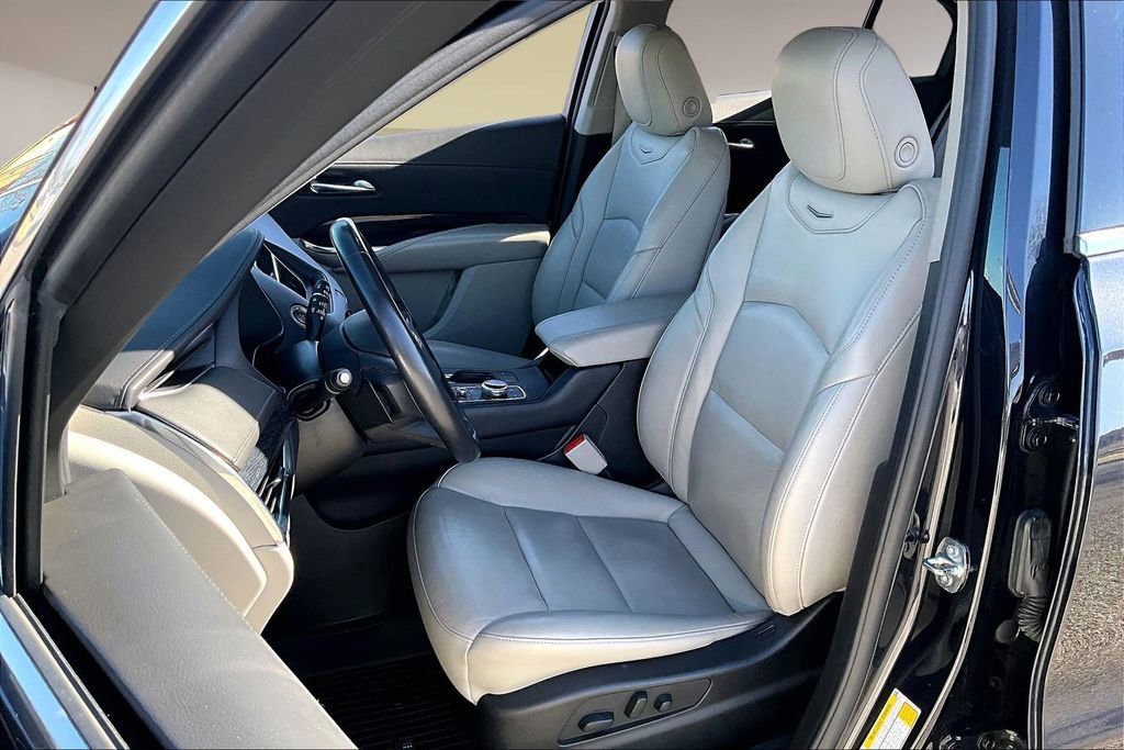 Used 2023 Cadillac XT4 Premium Luxury image 27
