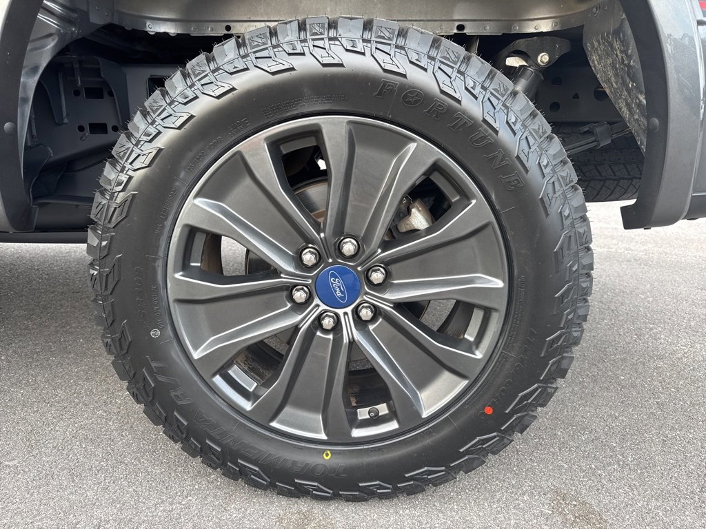 Used 2018 Ford F150 Lariat image 13