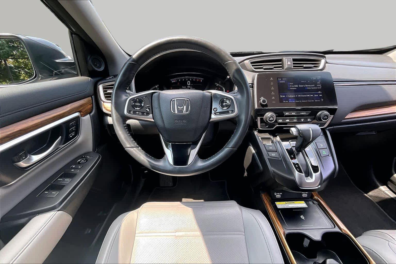 Used 2020 Honda CR-V Touring image 5