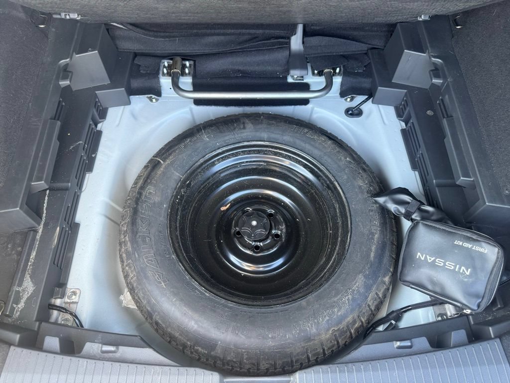 Used 2023 Nissan Rogue S AWD/4WD image 36