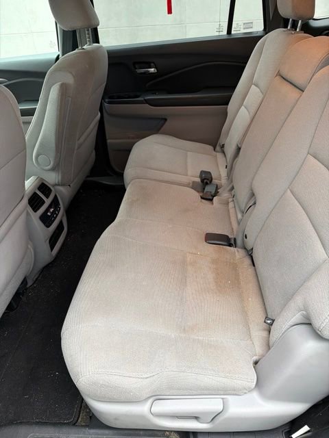 Used 2017 Honda Pilot EX image 10