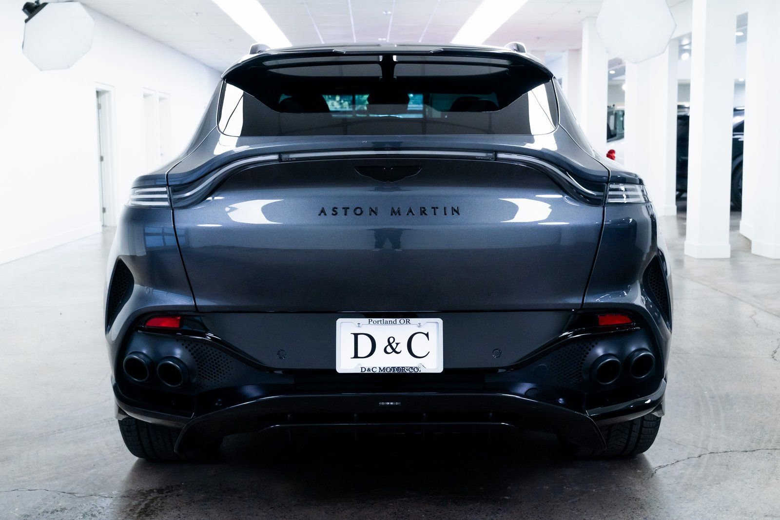 Used 2023 Aston Martin DBX 707 image 5