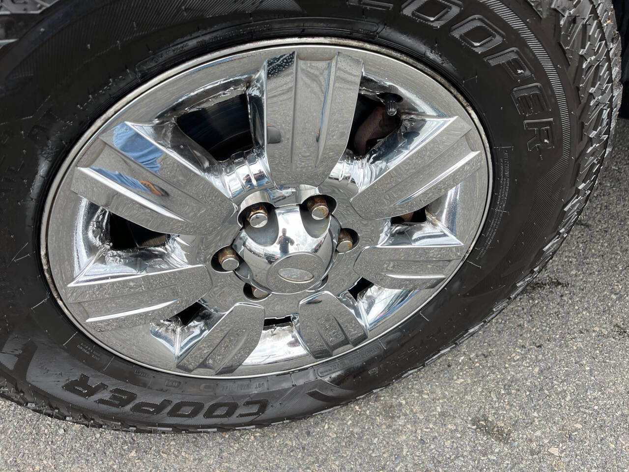 Used 2012 Ford F150 XLT w/ XLT Chrome Pkg AWD/4WD image 11