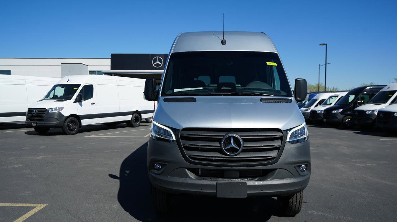 New 2026 Mercedes-Benz Sprinter 3500 image 2