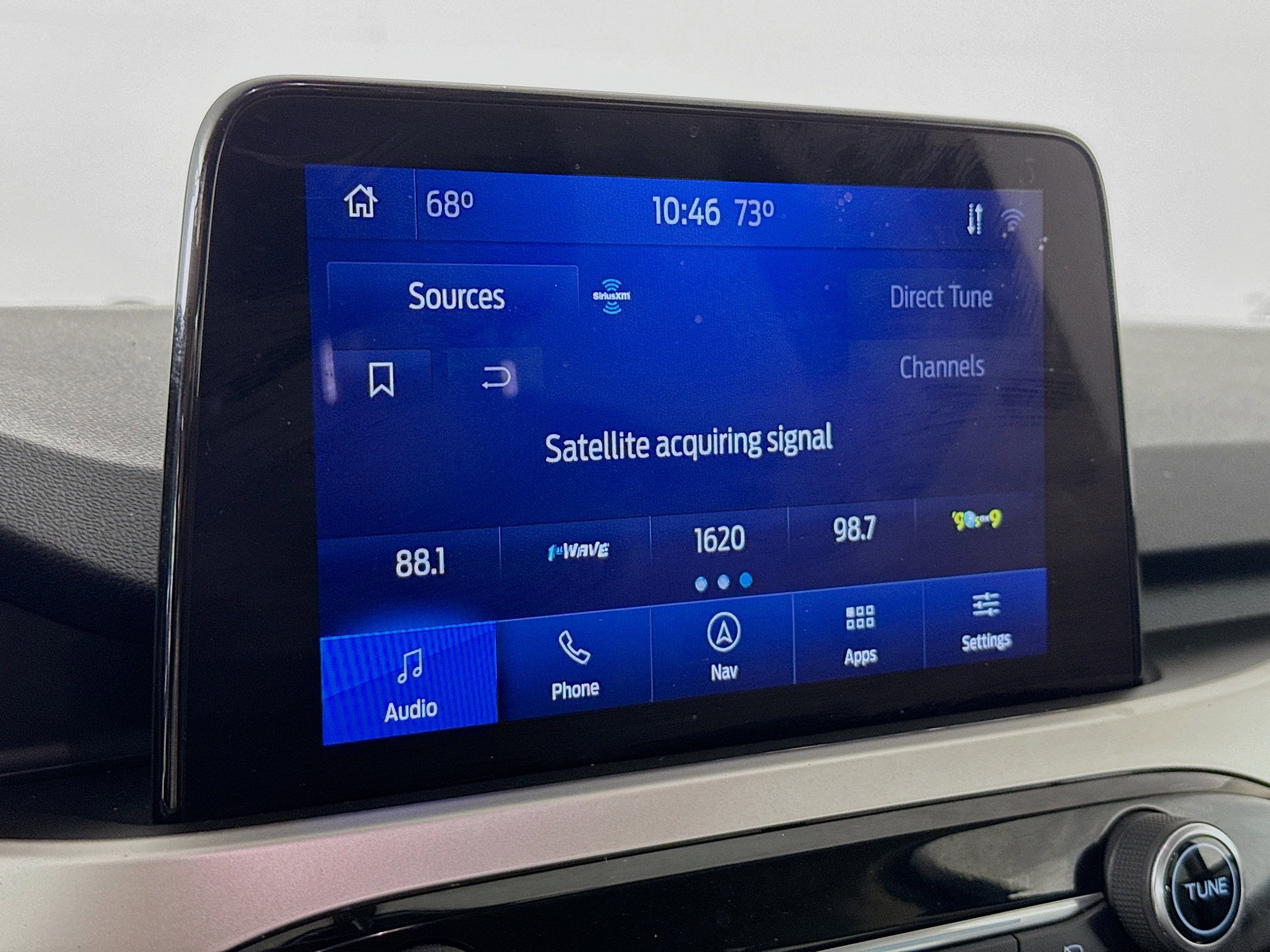 Used 2020 Ford Escape SE image 17