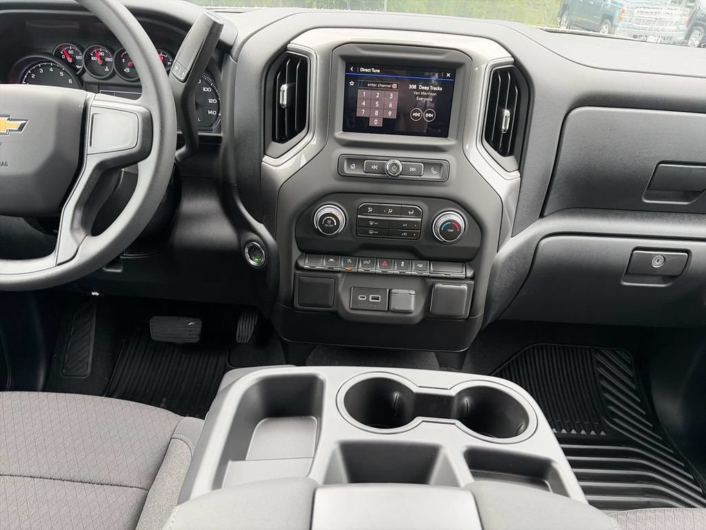 New 2026 Chevrolet Silverado 1500 Custom RWD image 11