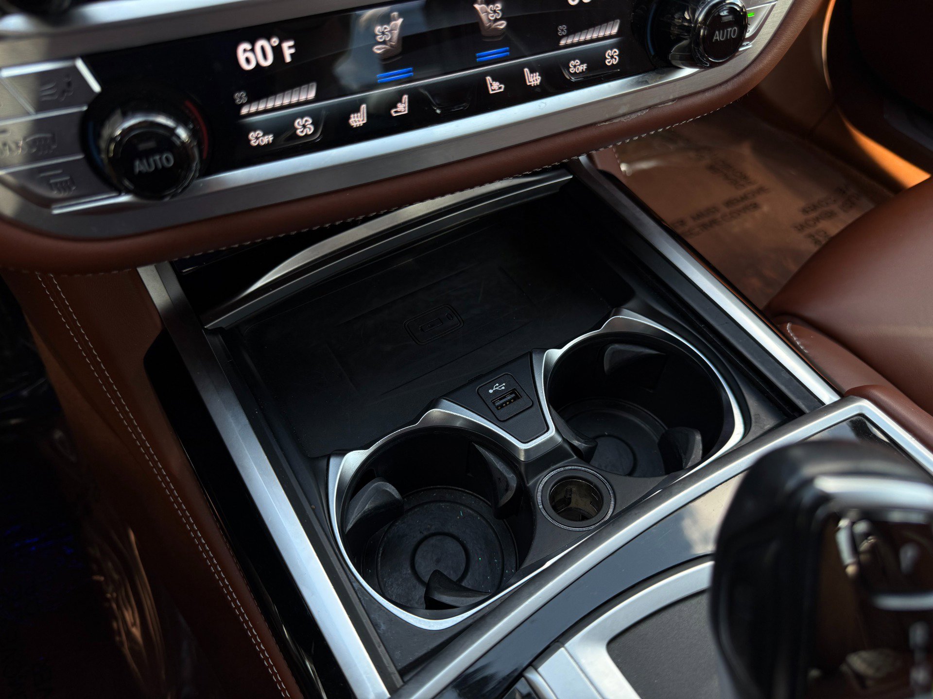 Used 2020 BMW ALPINA B7 xDrive w/ Luxury Rear Seating Package image 54