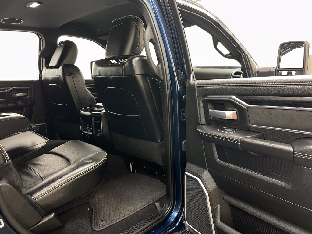 Used 2024 RAM 2500 Laramie w/ Night Edition AWD/4WD image 44