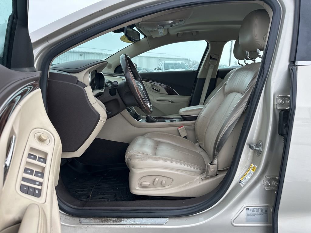 Used 2015 Buick LaCrosse Leather image 8