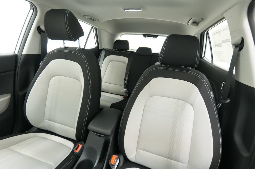 New 2026 Hyundai Venue SEL FWD image 14