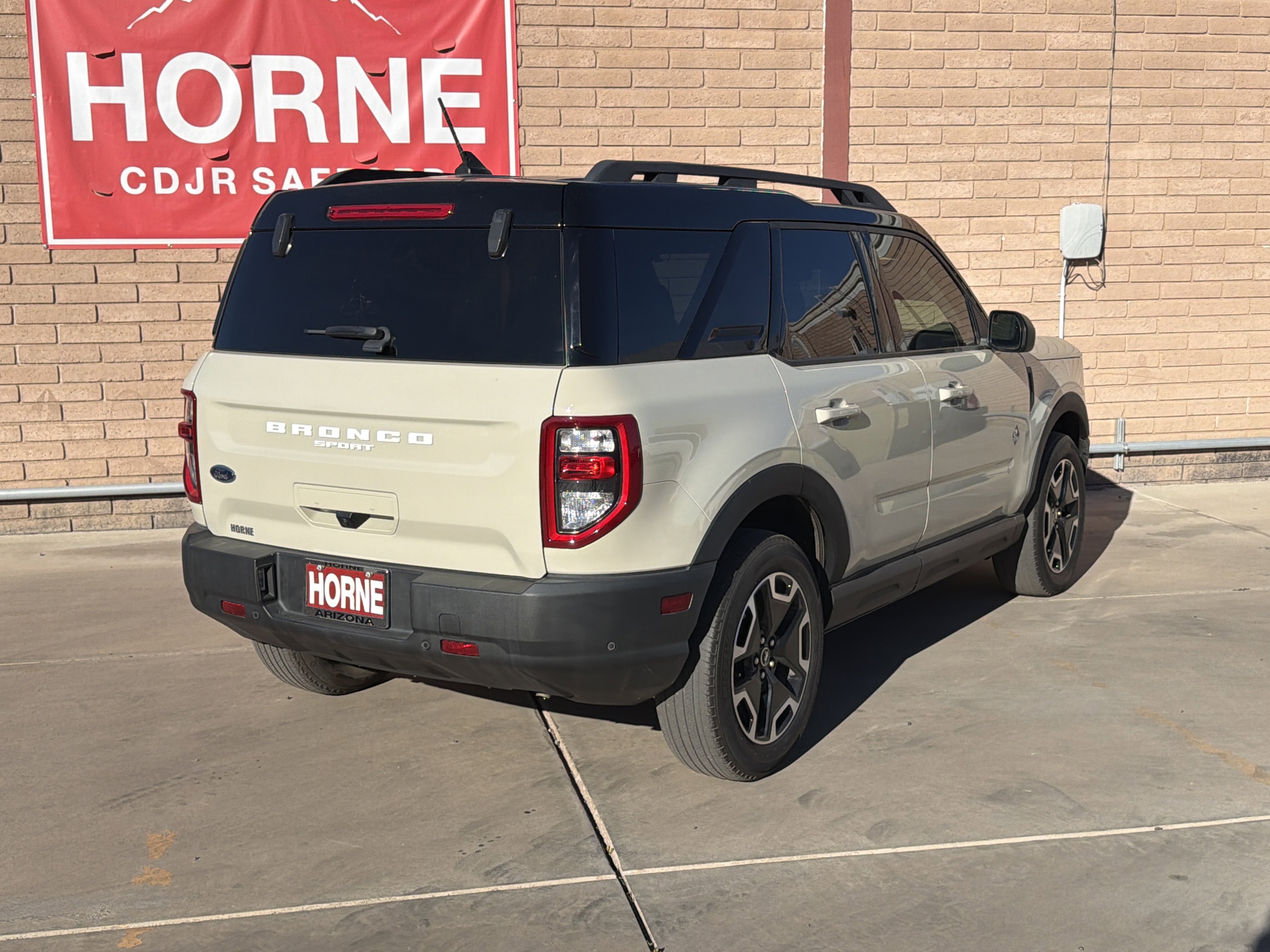 Used 2024 Ford Bronco Sport Outer Banks w/ Tech Package image 8