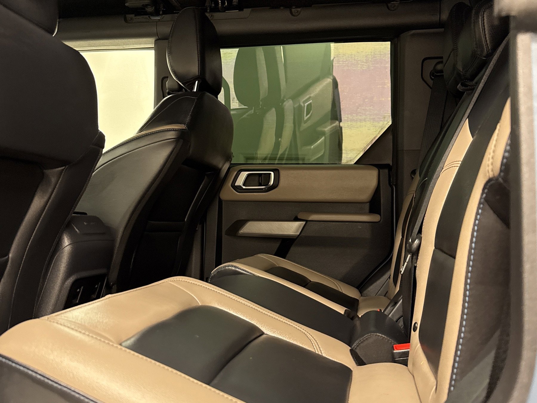 Used 2023 Ford Bronco Wildtrak image 16