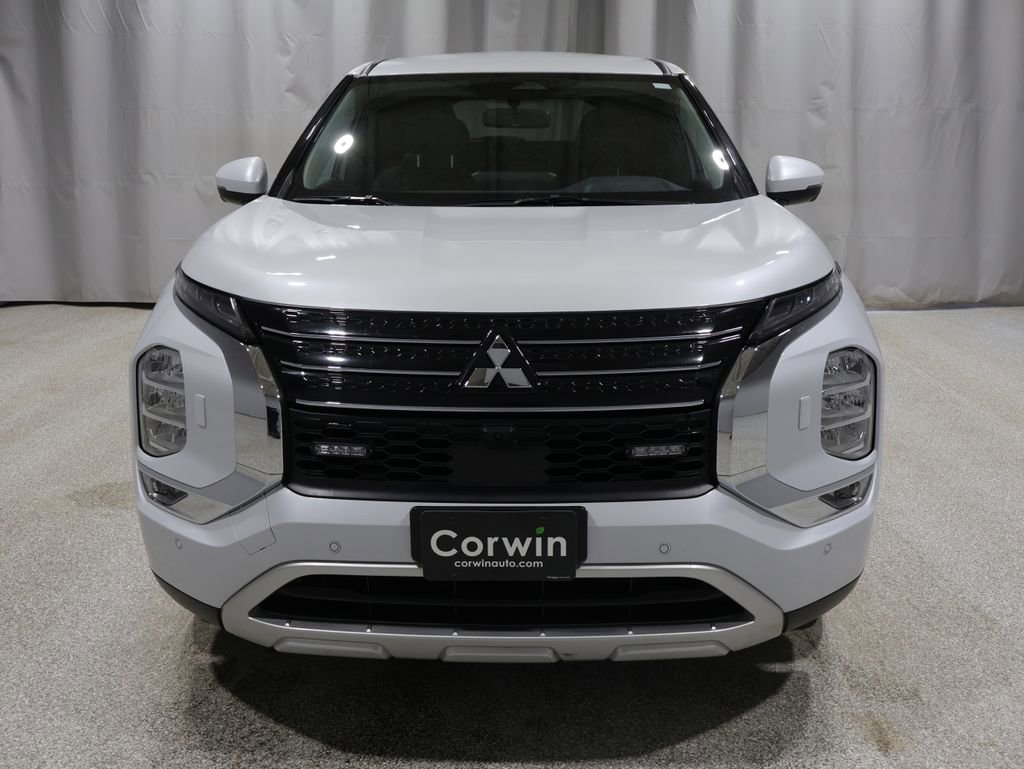 Used 2024 Mitsubishi Outlander SEL image 7