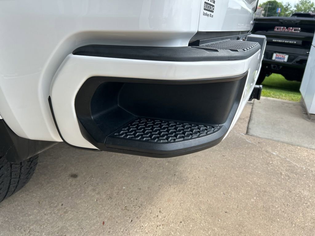 Used 2021 GMC Sierra 1500 AT4 w/ AT4 Value Package AWD/4WD image 11