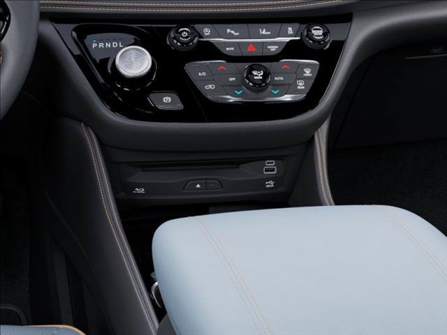 New 2027 Chrysler Pacifica Pinnacle AWD/4WD image 24