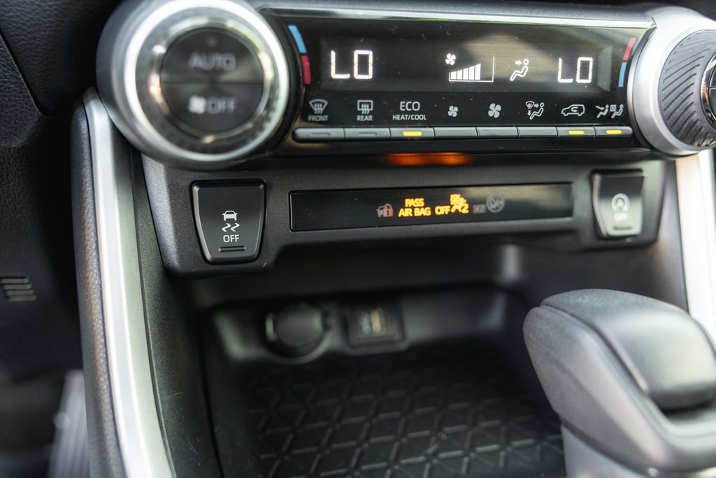 Certified 2024 Toyota RAV4 XLE w/ Convenience Package FWD image 22