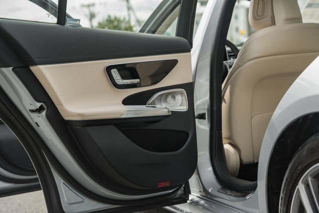 Certified 2025 Mercedes-Benz E 450 4MATIC Sedan image 34